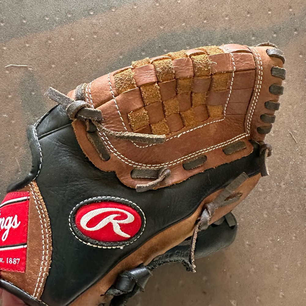 Rawlings 11 1/2” glove  premium glove
